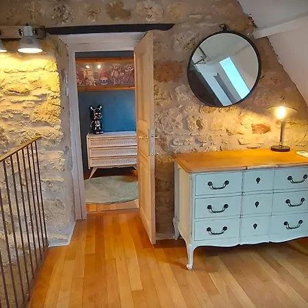 Holiday home Les Pierres Blondes *